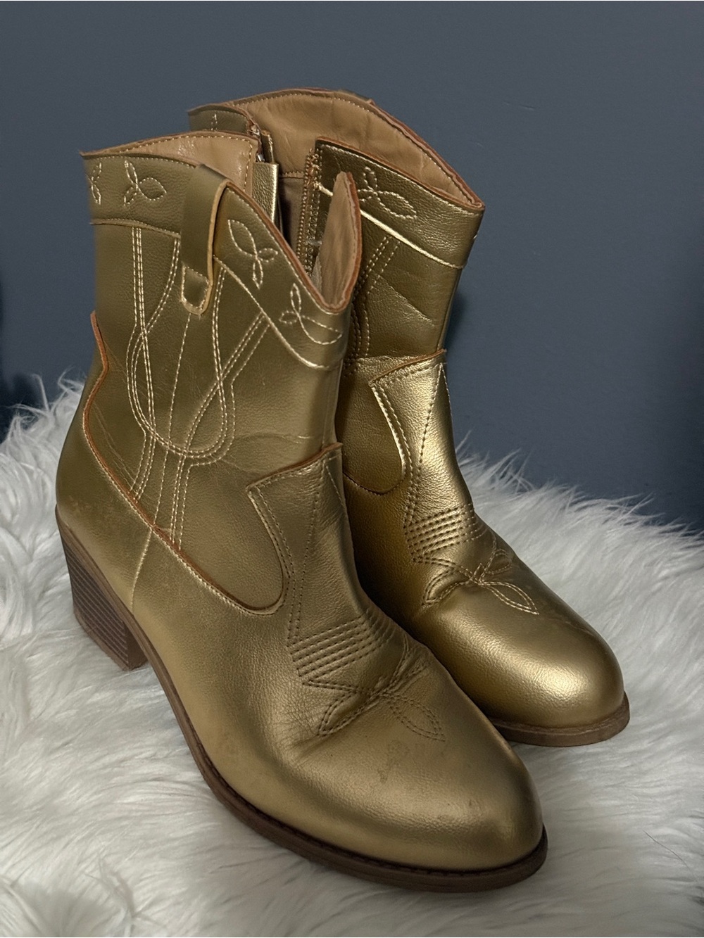 Rampage Metallic Gold Western Ankle Boots